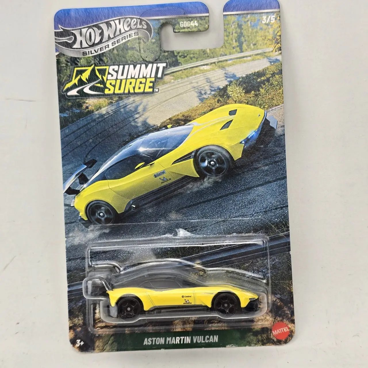 Hot Wheels Aston Martin Vulcan Silver Series