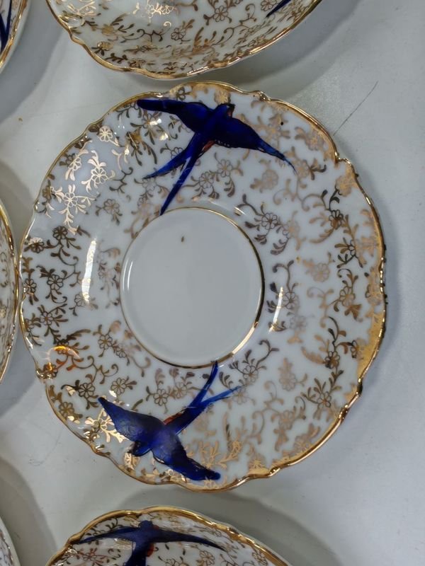 Conjunto de Tazas y Platos de Porcelana - imagen 8