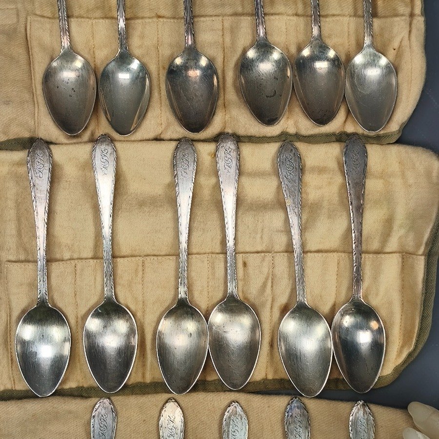 Item 18551 - Image 44