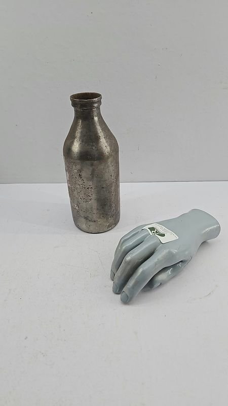 Botella de Leche Alemana Kasdorf Antigua de Metal - imagen 1