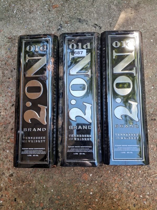 Lote siguiente: Latas de Whiskey Tennessee para Coleccionistas