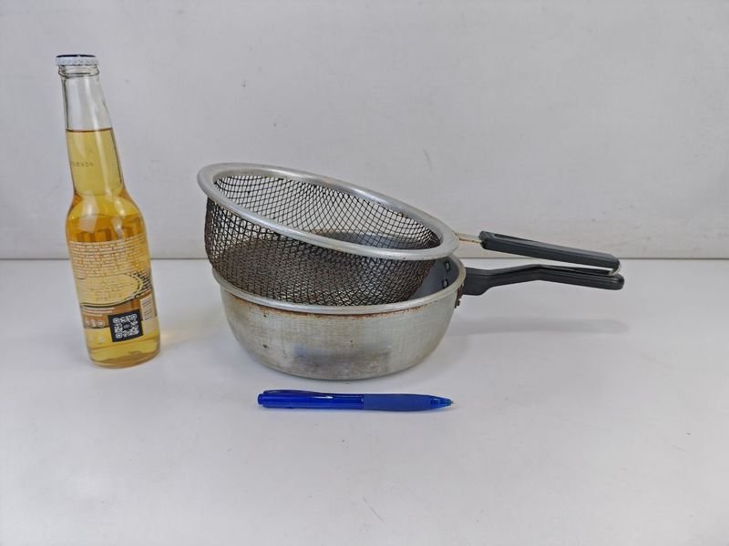 Sarten y cesto colador para frituras en buen estado - imagen 2