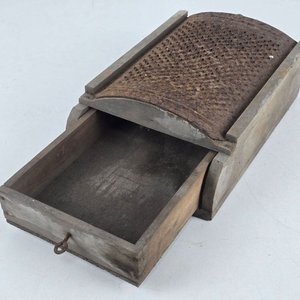 Par de Rayadores de Cocina Antiguos de Madera y Metal - imagen 4