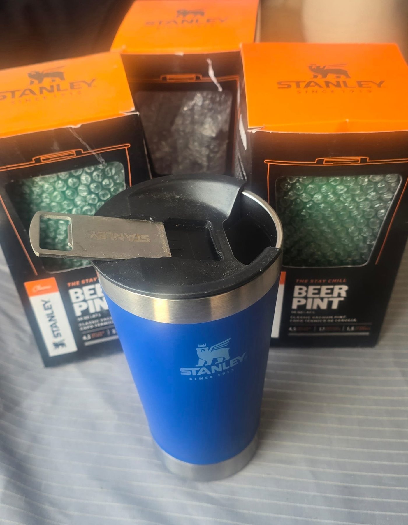 Vasos Térmicos Stanley Azules con Destapador