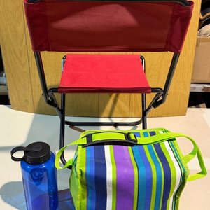 Sillita Plegable Roja con Conservadora y Termo para Camping o Pesca - imagen 6