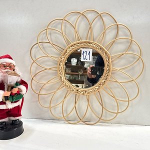 Lote anterior: Espejo Decorativo Redondo Ratán y Figura Papa Noel