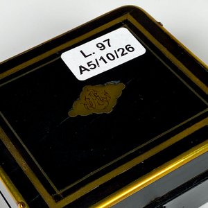 Caja en madera y bronce, para sellos 8 x 7 cm - imagen 3