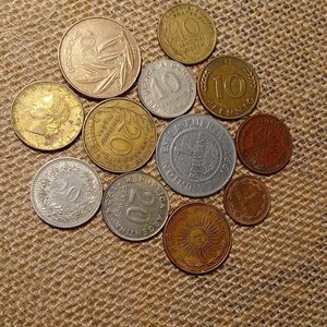 Lote de 12 monedas antiguas y modernas - imagen 2