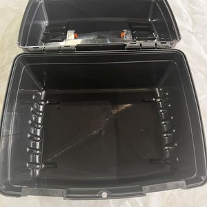Lote siguiente: Caja de Herramientas Alta Box Negra con Detalle Naranja