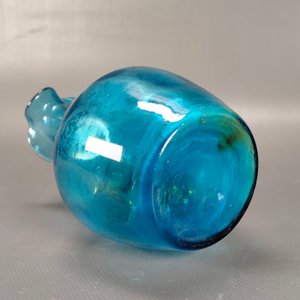 Jarra de Vidrio Azul con Asa Amarilla y Verde - imagen 5
