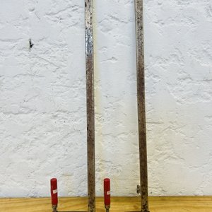 Lote siguiente: Lote #060 – Dos sargentos – 106cm