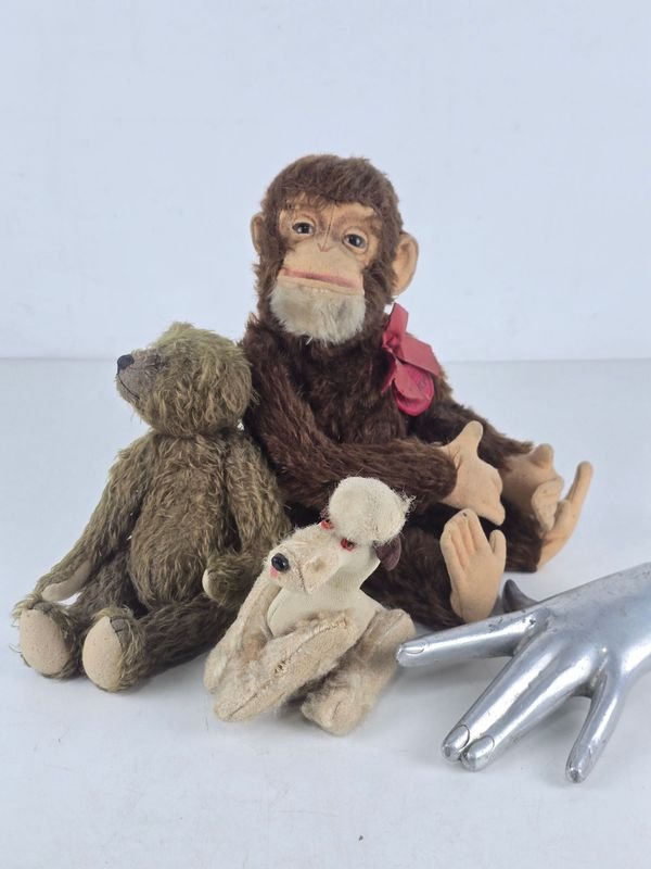 Lote de 3 Peluches Antiguos Coleccionables: Mono, Perro y Osito