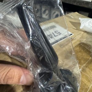 Juguete de Silicona con Ventosa Negra - imagen 1