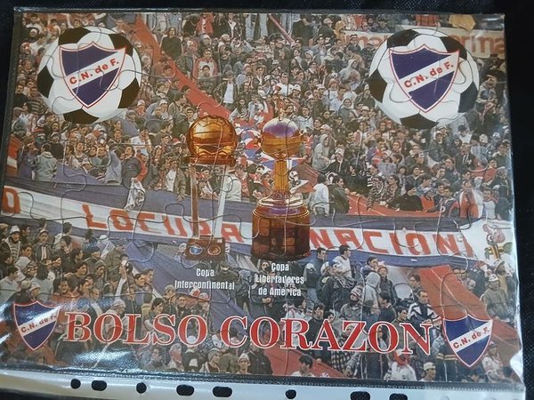 Rompecabezas "Bolso Corazón" Club Nacional de Football - Copa Intercontinental y Libertadores