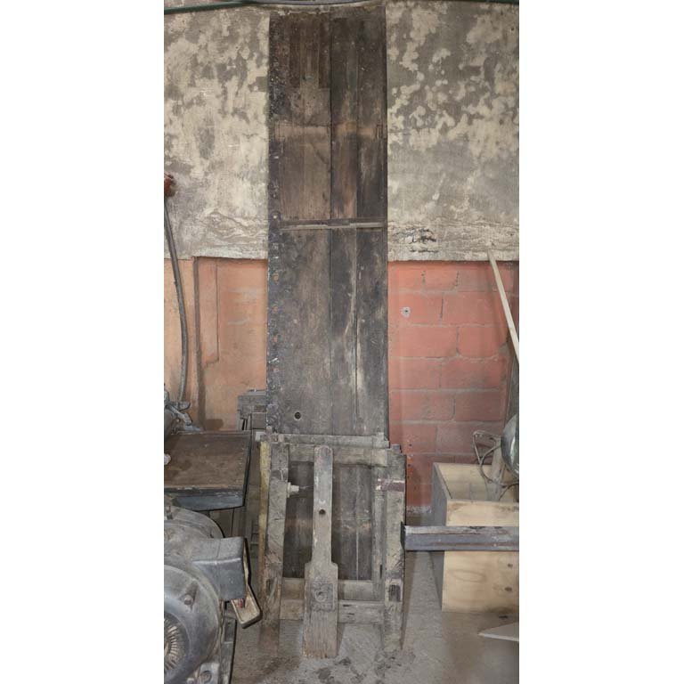 Item 2101220 - Image 0