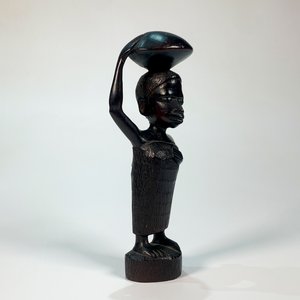 Talla Africana en Madera: Dama con Recipiente en la Cabeza - imagen 1