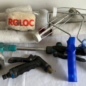 Lote anterior: Lote de Rodillos de Pintura, Mango y Aspersor de Jardín