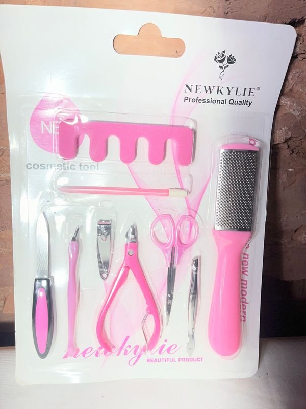 Kit de Manicura y Pedicura Profesional NEWKYLIE con Herramientas Rosadas