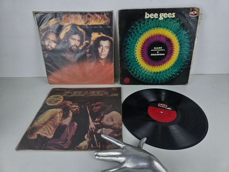 Selección de Vinilos Bee Gees: "Spirits Having Flown" y "Here At Last... Live"