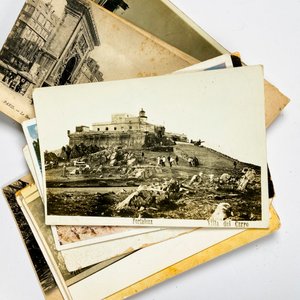 Caja de madera y lote de postales - imagen 5