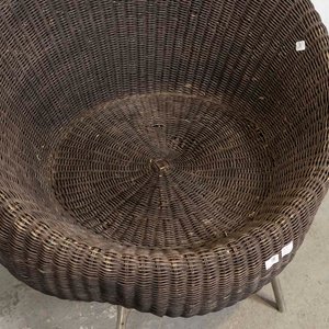 Sillón Hongo de Ratán con Patas Cromadas - imagen 2