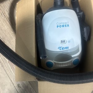 Lote anterior: Aspiradora Compact Power Tem