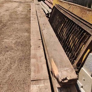 Lote siguiente: Vigas de Madera Rústica para Construcción o Decoración