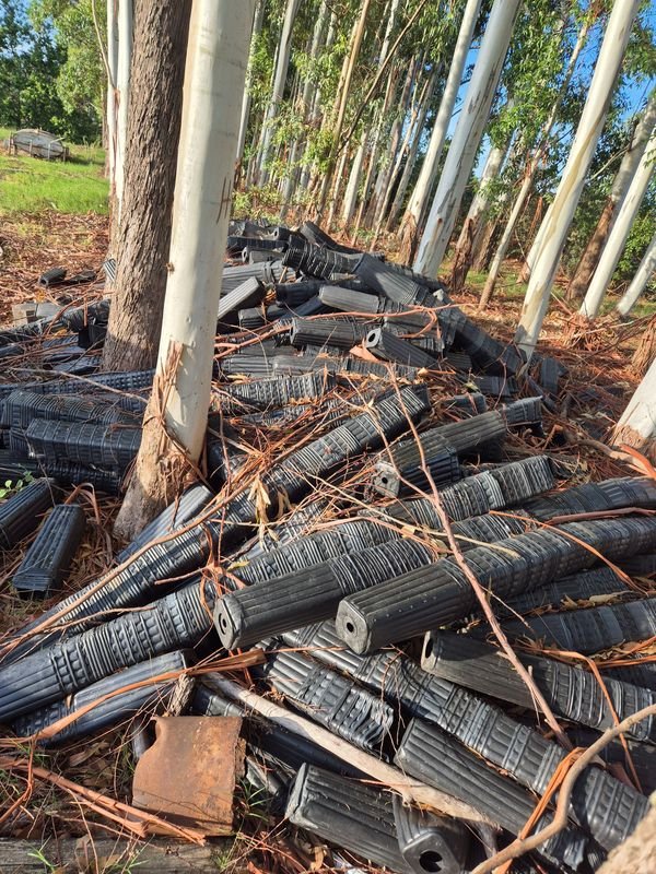 ESTIBA DE MACETAS EN PVC DE 7 m DE LARGO, 3 m DE ANCHO, 1 m DE ALTURA - imagen 3