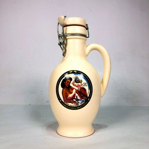 Jarra de Porcelana Blanca con Monograma y Cierre Metálico - imagen 1