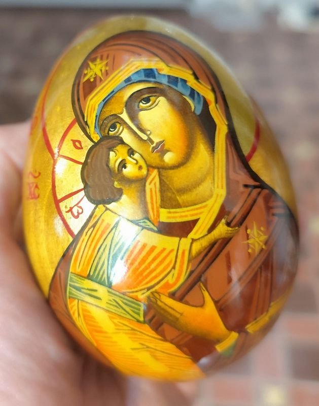Crucifijo en cristal religioso con huevo de pascua ruso pintado a mano - imagen 2