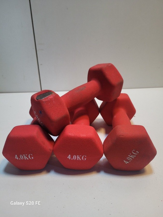 4 Mancuernas Rojas de 4 kg Cada Una
