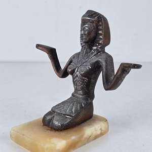 Figura Egipcia Decorativa en Bronce sobre Base de Mármol - imagen 3