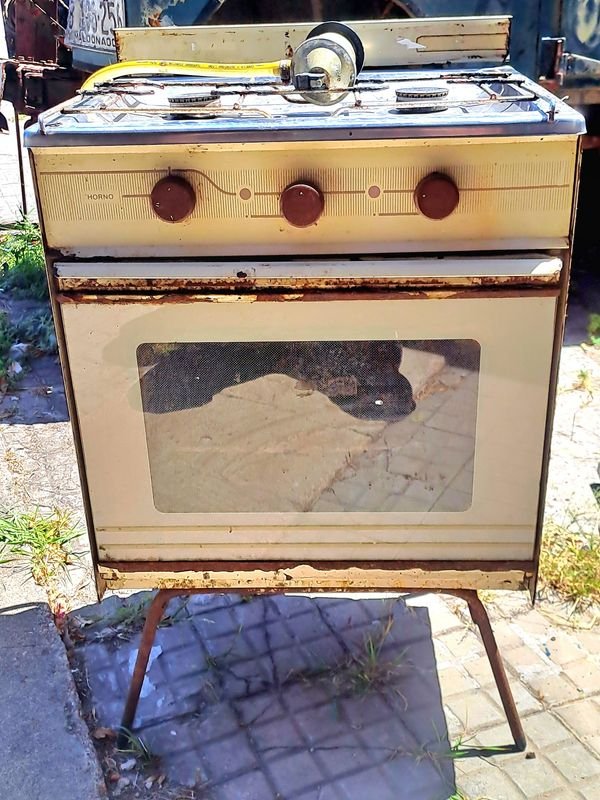 Cocina combinada y horno a gas con valvula - imagen 2