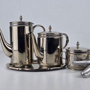 Lote siguiente: Juego de Té y Café Alemán WMF Plateado con Bandeja