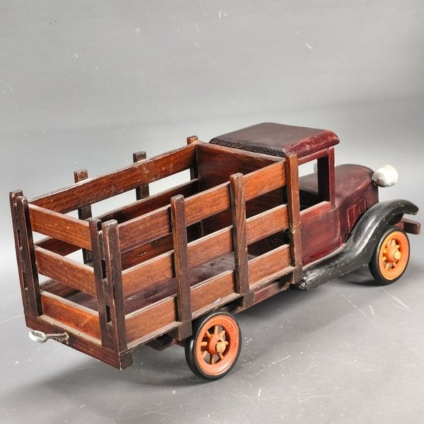 Modelo de Camión Ford en Escala 1/14 en Madera - imagen 5