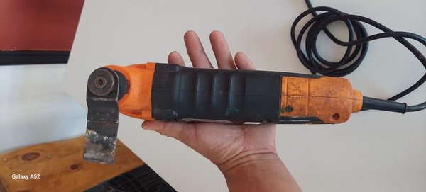 Amoladora eléctrica en buen estado - imagen 1