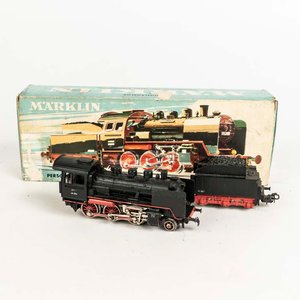 Lote siguiente: Locomotora con carbonera Marklin made in Western Germany en su caja original 