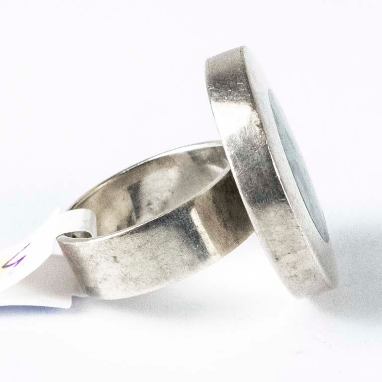 Anillo de plata con piedra azul - imagen 2