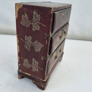 Mini Cómoda Decorativa Estilo Oriental con Policromía y Tres Cajones - imagen 4