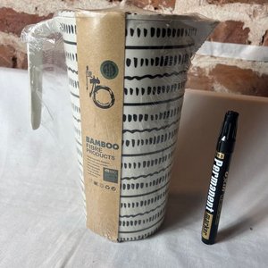 Jarra de Melamina Blanca con Diseño Rayado Negro - imagen 3