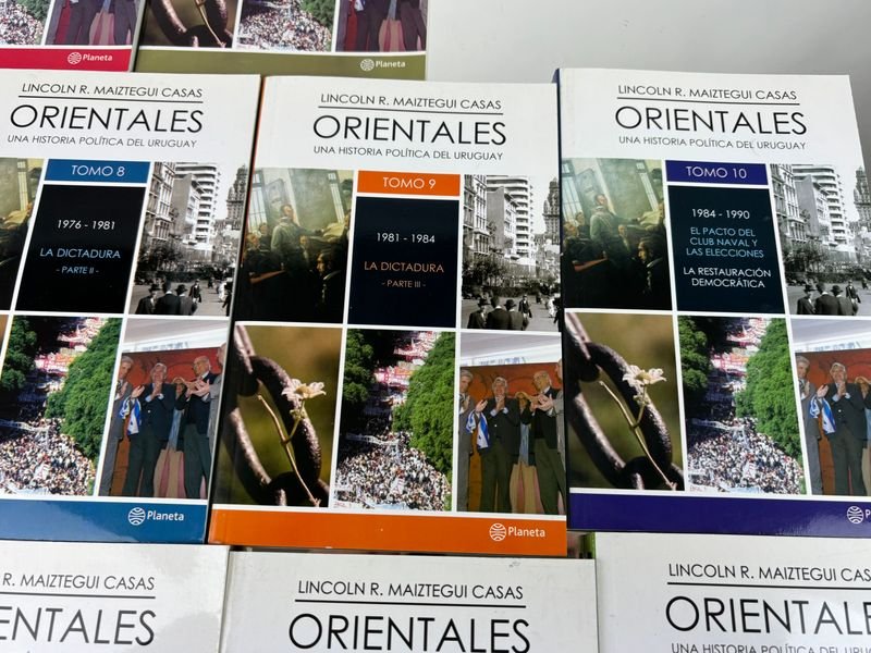 Colección de libros sobre historia y política del Uruguay - imagen 6