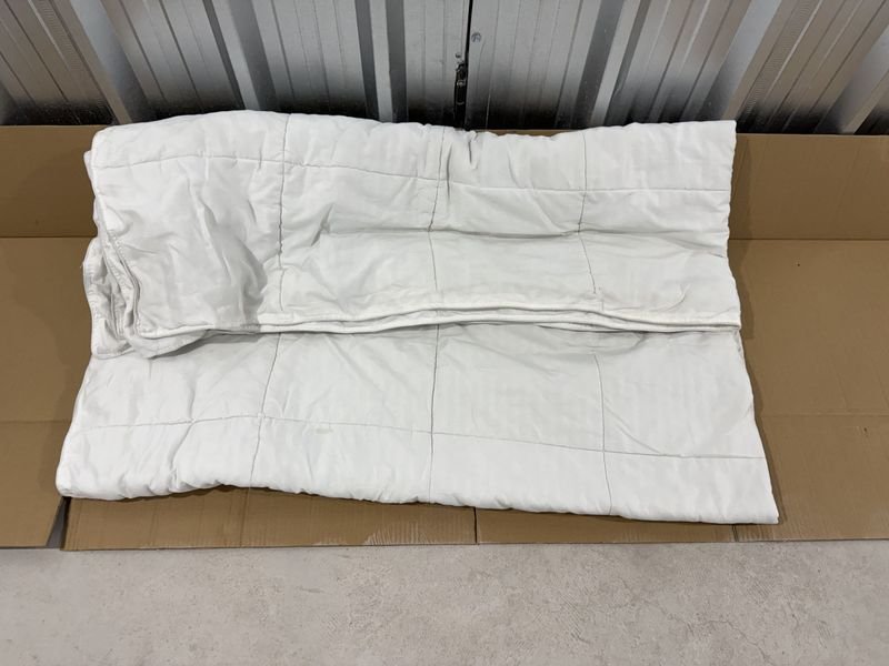 Acolchado Blanco Suave y Cálido 250x234cm