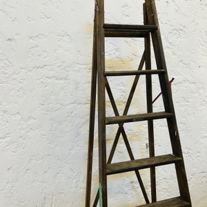Lote #037 – Escalera en madera plegable siete escalones - imagen 6