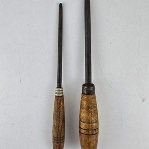 Par de Chairas Antiguas con Mangos de Madera - imagen 2