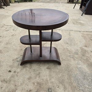 Lote siguiente: Mesa Auxiliar Art Decó Redonda de Madera Oscura