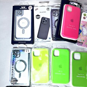 Lote de Fundas y Estuches para iPhone: Variedad de Modelos y Colores - imagen 3