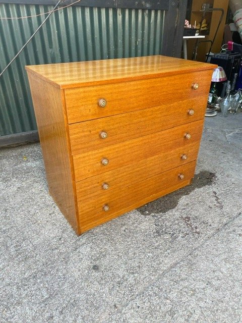 Mueble de madera en buen estado - imagen 4