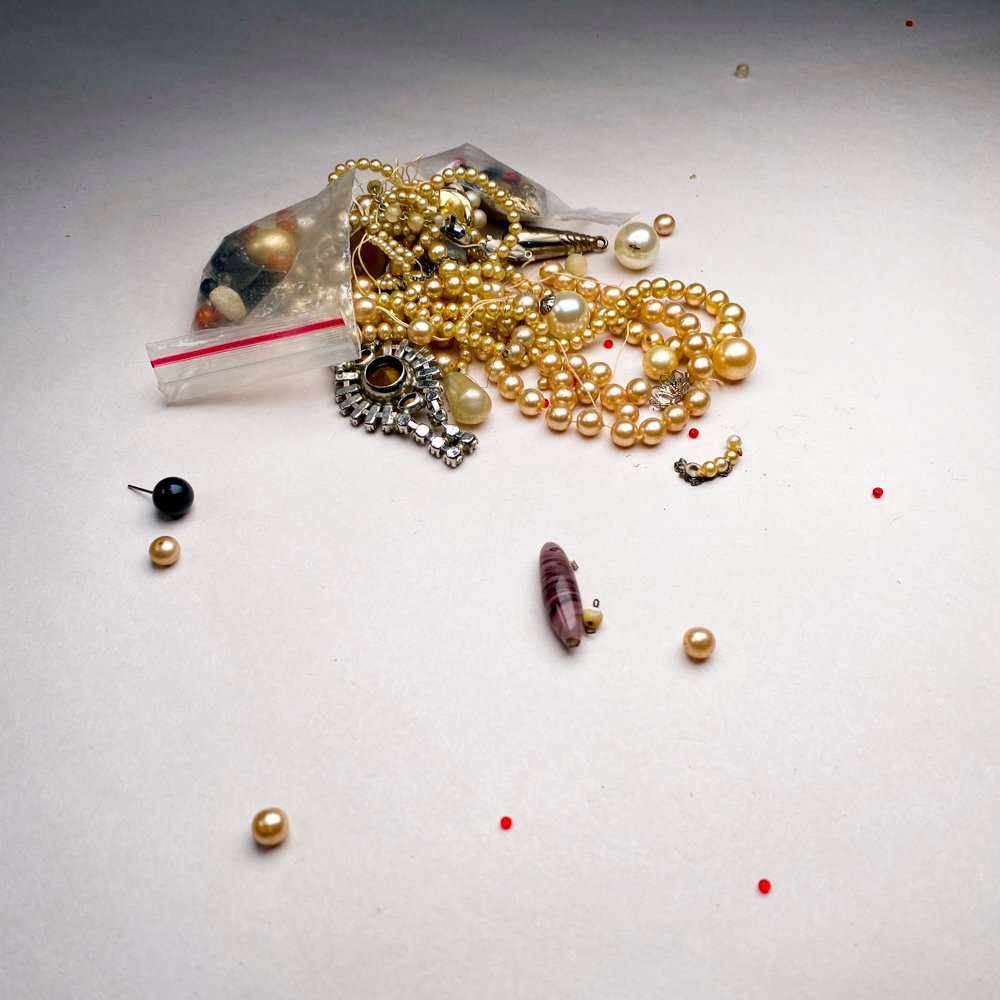 Lote siguiente: Colección de perlas y joyas