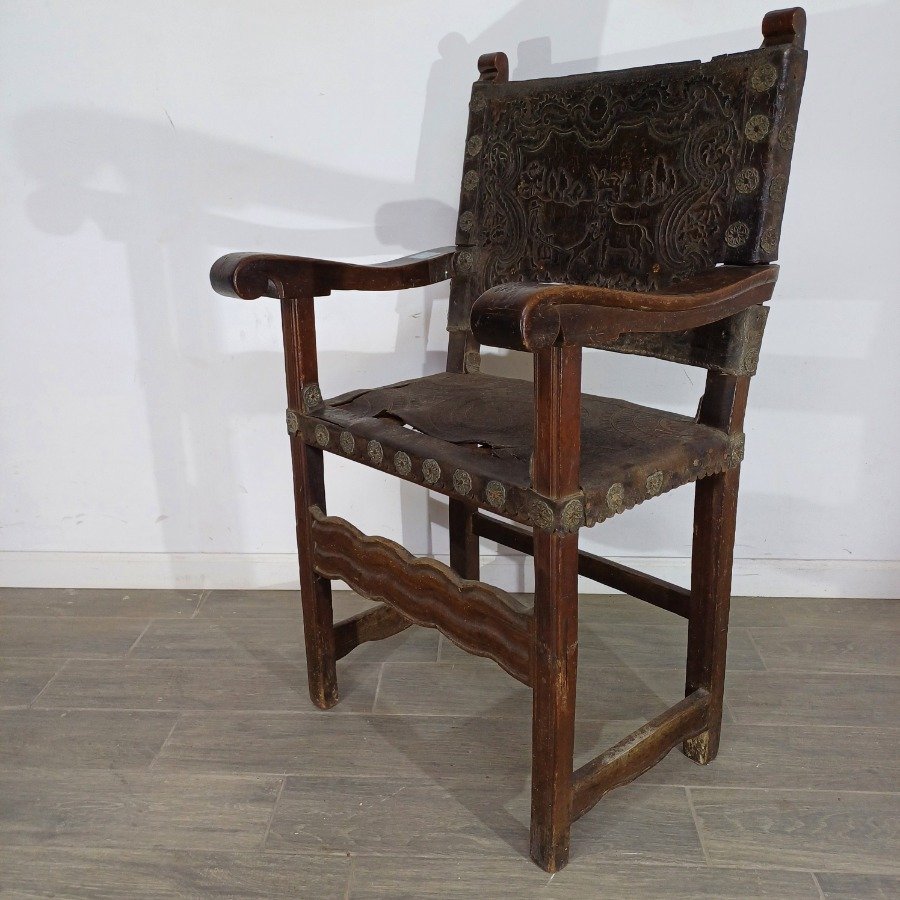 Sitial del siglo XVIII en madera y cuero con diseño campestre - imagen 7
