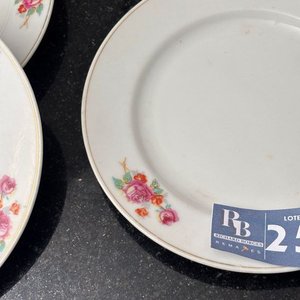 Plato y 5 Platillos de Porcelana Japonesa con Flores - imagen 4